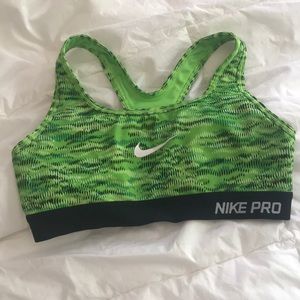 Nike Pro Sports Bra